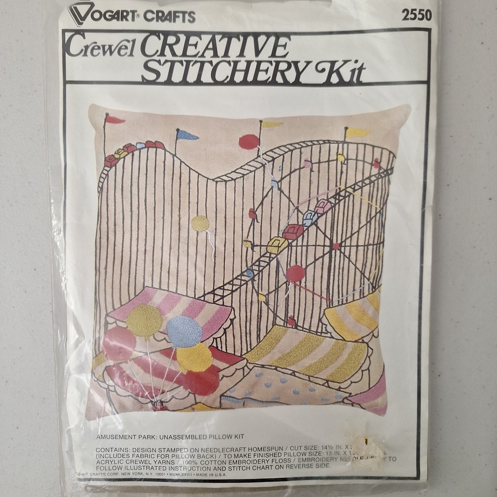 Vintage Vogart Crafts Creative Crewel Stitchery Pillow Kit Amusement Park 13x13"